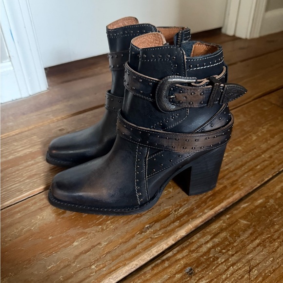 Freebird Patsy - Picture 2 of 8